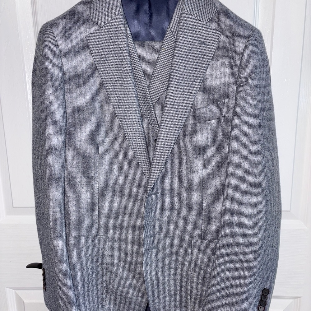 Classic Navy wool Men's 3pc Suit